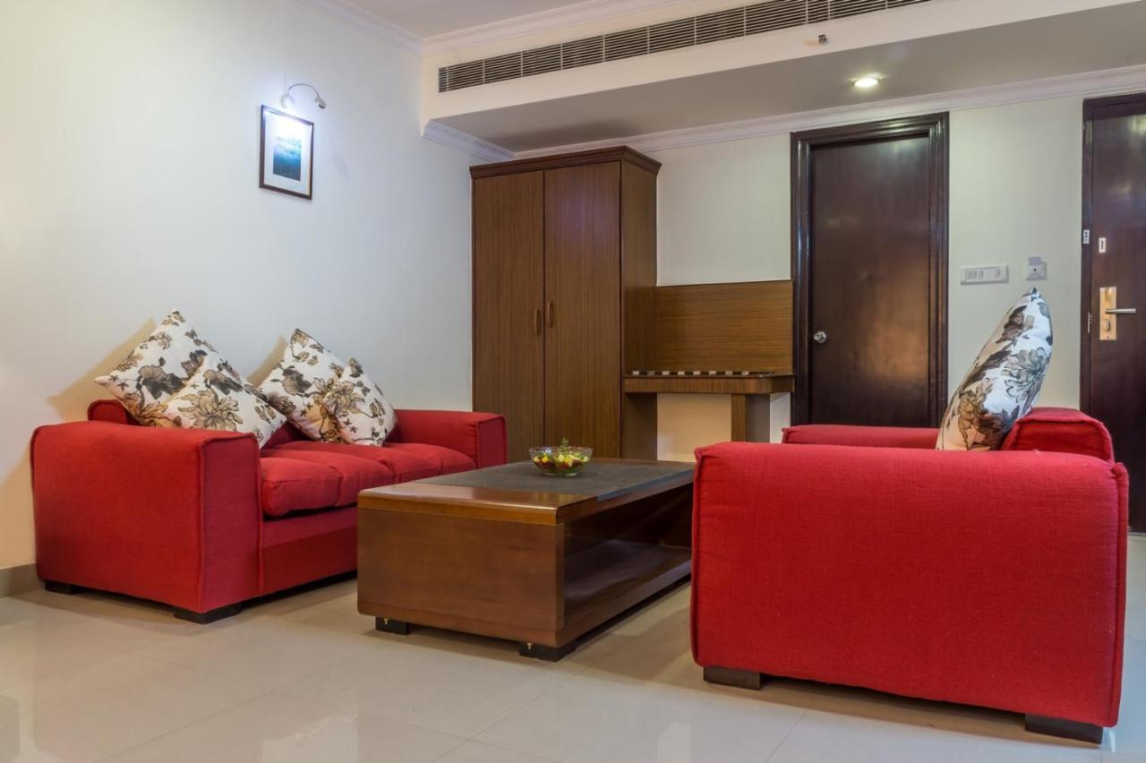 Hotel Saptagiri Haiderabad Buitenkant foto