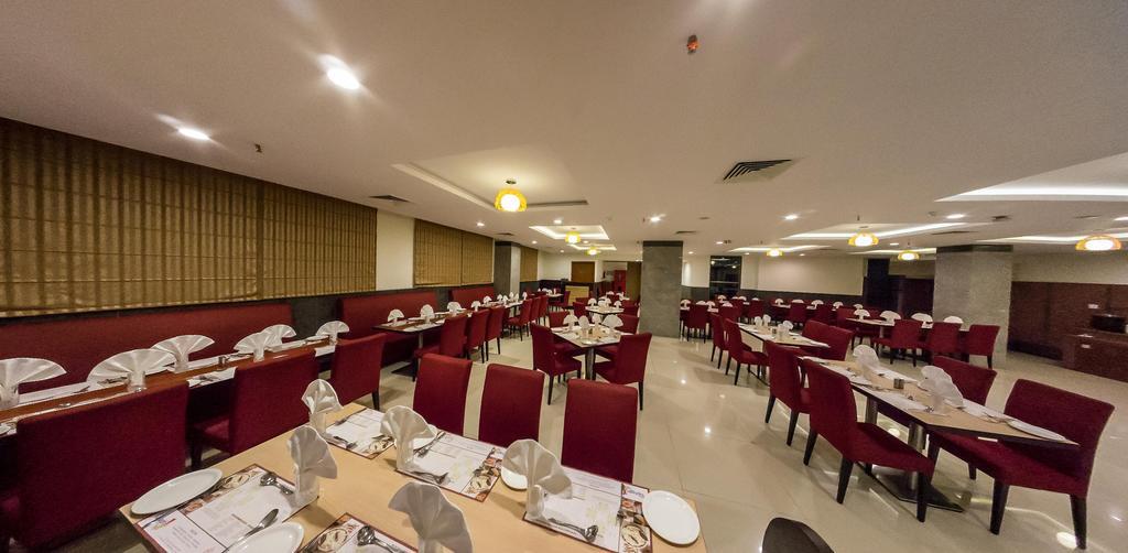 Hotel Saptagiri Haiderabad Buitenkant foto