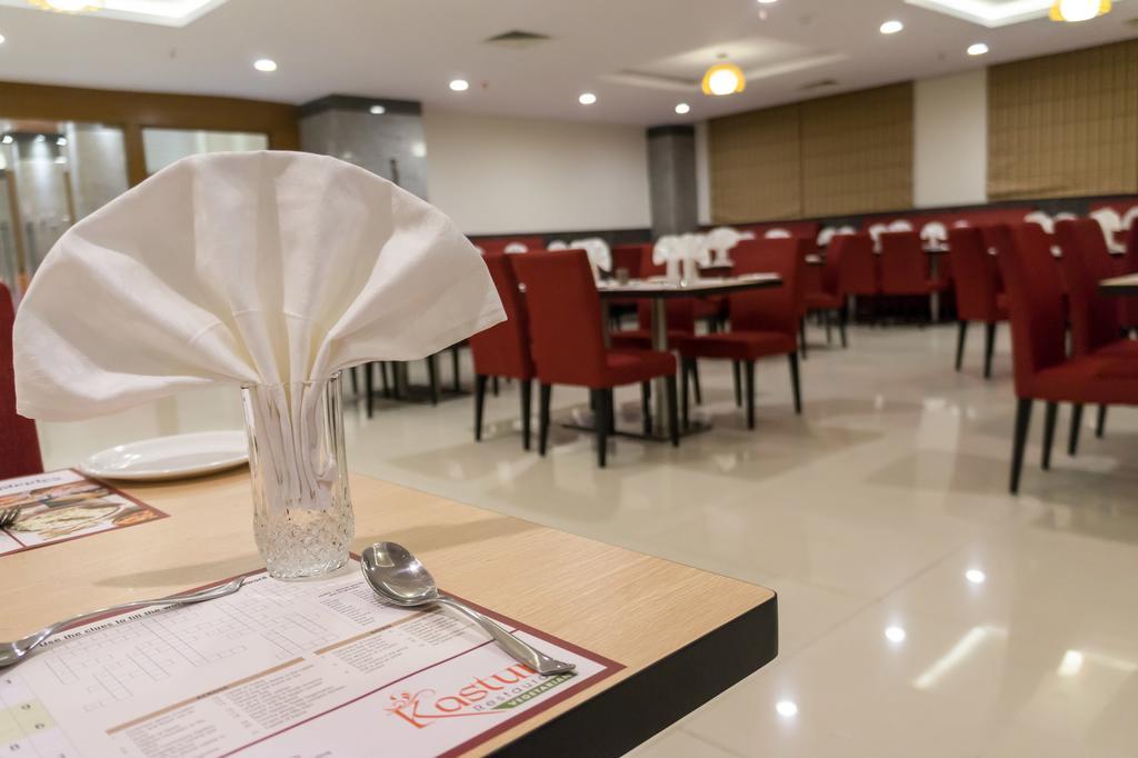 Hotel Saptagiri Haiderabad Buitenkant foto