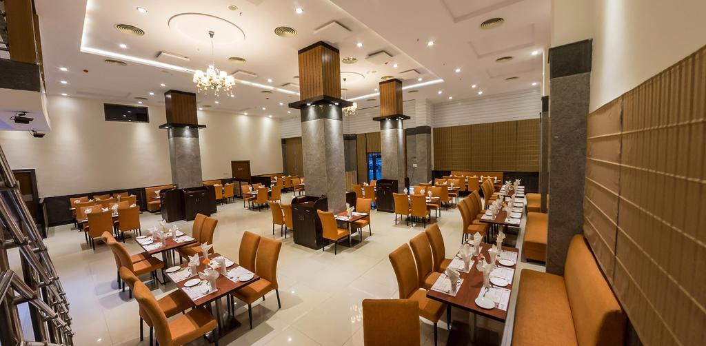 Hotel Saptagiri Haiderabad Buitenkant foto