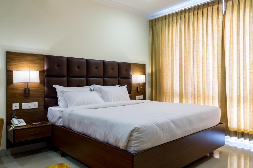 Hotel Saptagiri Haiderabad Buitenkant foto