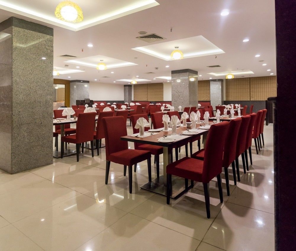 Hotel Saptagiri Haiderabad Buitenkant foto