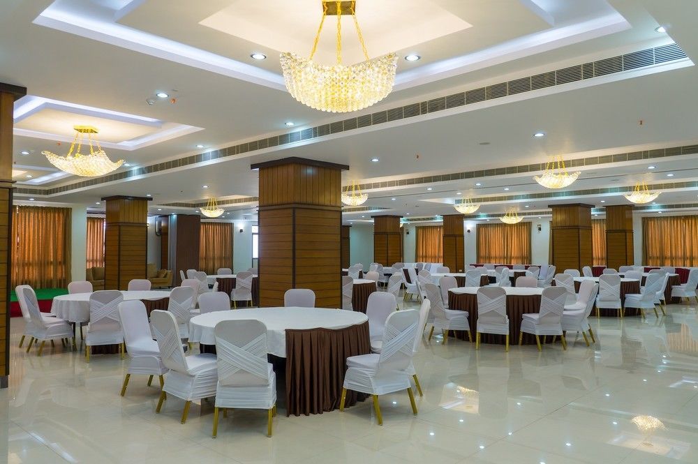 Hotel Saptagiri Haiderabad Buitenkant foto